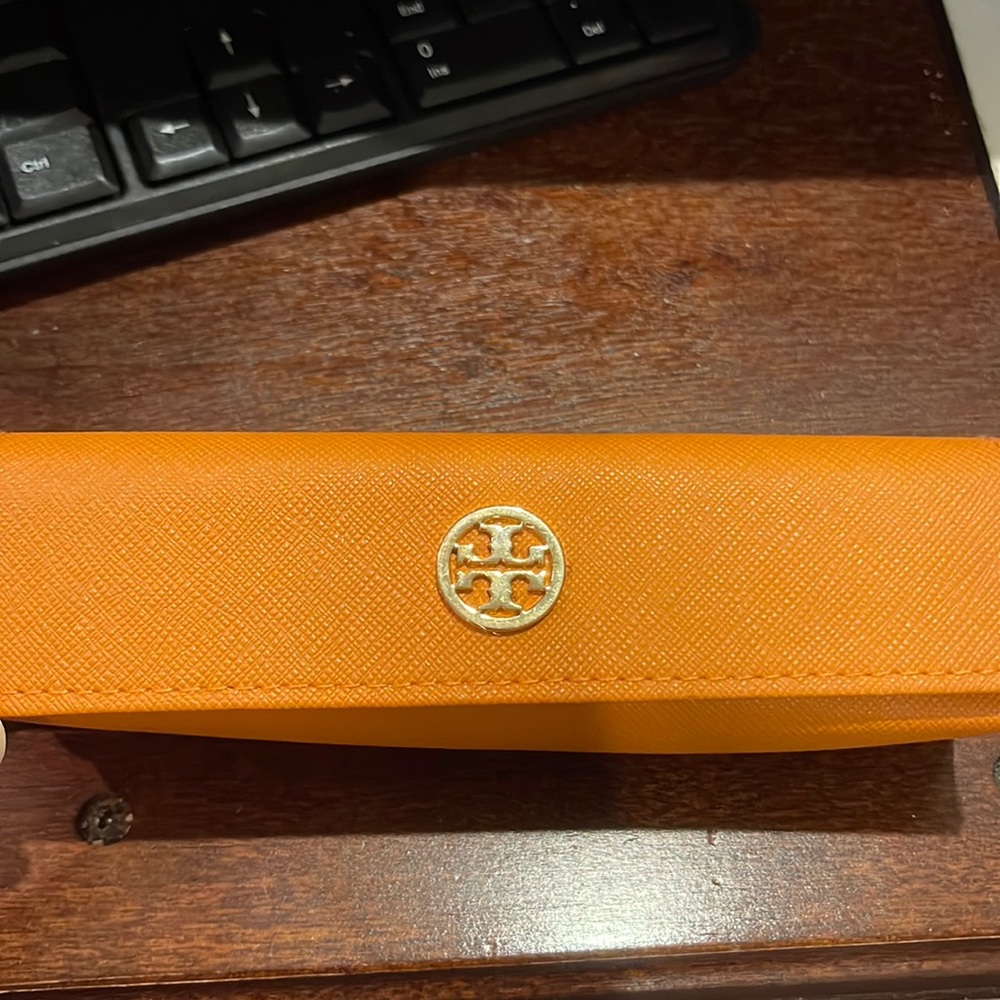 Tory Burch glasses case
